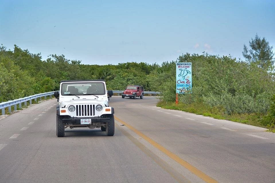 Excursión privada en Jeep en Cozumel con almuerzo y snorkel